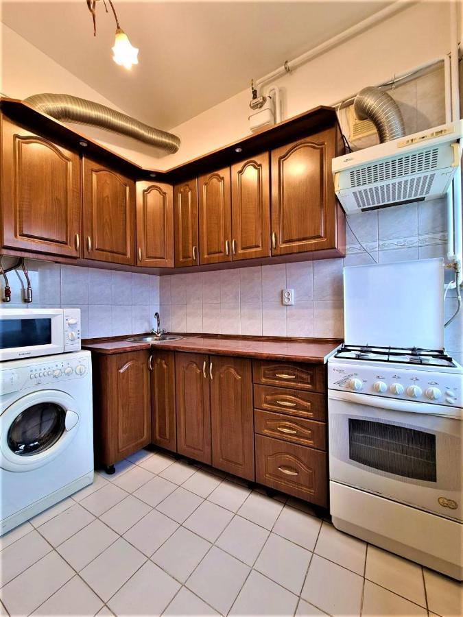 82-Avenue Apartment Csernyivci Kültér fotó