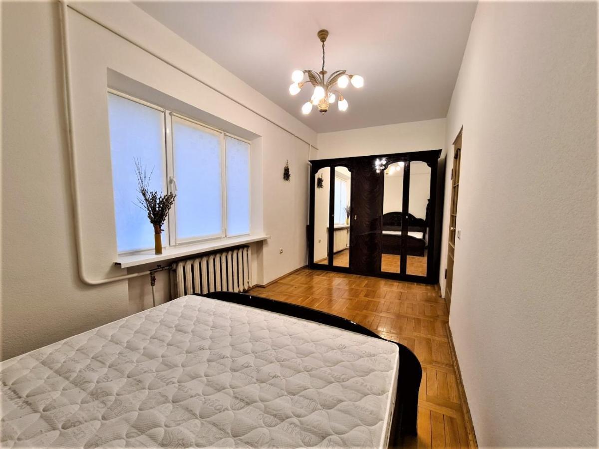 82-Avenue Apartment Csernyivci Kültér fotó